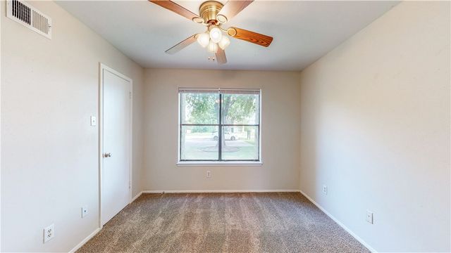 303 Manuel Drive B, College Station, TX 77840