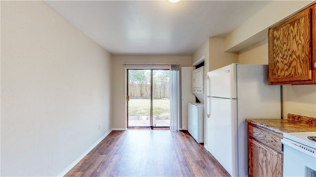 303 Manuel Drive B, College Station, TX 77840
