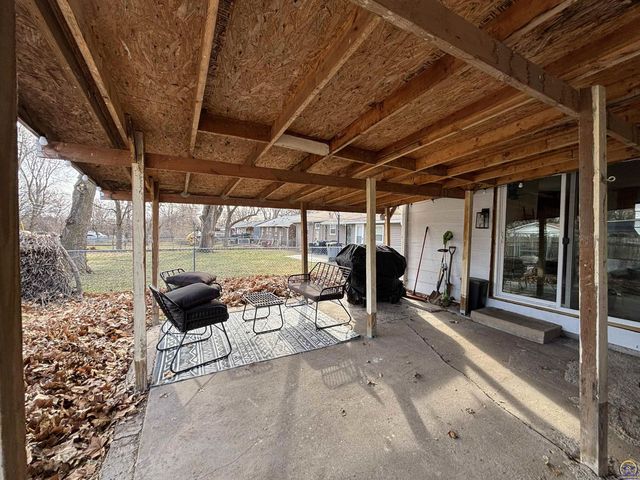 1519 W 5th, Emporia, KS 66801