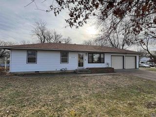 1519 W 5th, Emporia, KS 66801