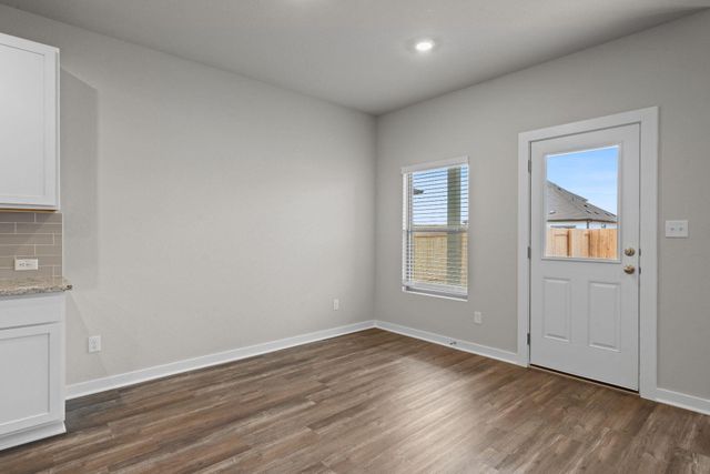 142 Ayres Horn, Cedar Creek, TX 78612