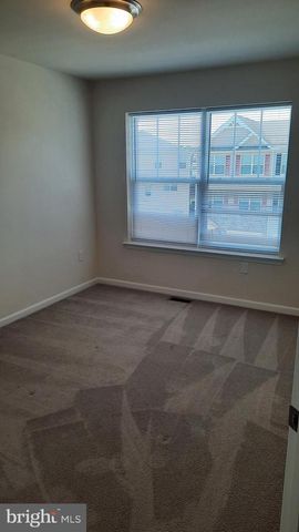 837 ADMIRALS QUAY DR, Mechanicsburg, PA 17050