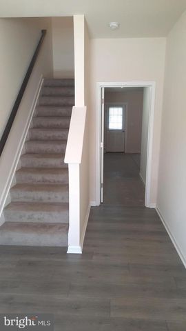837 ADMIRALS QUAY DR, Mechanicsburg, PA 17050