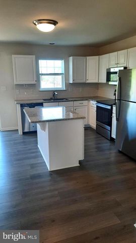 837 ADMIRALS QUAY DR, Mechanicsburg, PA 17050