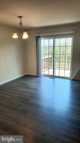 837 ADMIRALS QUAY DR, Mechanicsburg, PA 17050