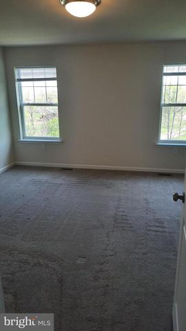 837 ADMIRALS QUAY DR, Mechanicsburg, PA 17050