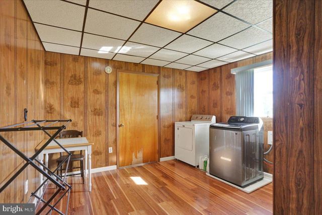1383 FAIRVIEW DR, Leesport, PA 19533