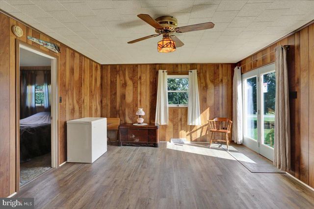 1383 FAIRVIEW DR, Leesport, PA 19533