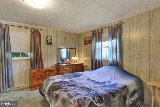 1383 FAIRVIEW DR, Leesport, PA 19533