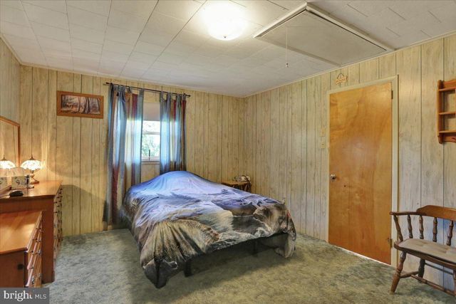 1383 FAIRVIEW DR, Leesport, PA 19533