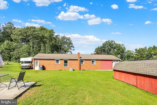 1383 FAIRVIEW DR, Leesport, PA 19533