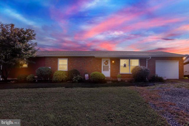 1383 FAIRVIEW DR, Leesport, PA 19533