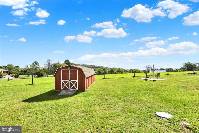 1383 FAIRVIEW DR, Leesport, PA 19533