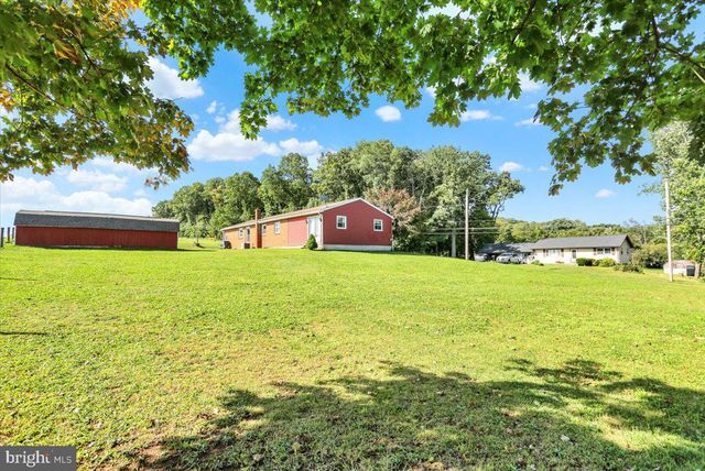 1383 FAIRVIEW DR, Leesport, PA 19533