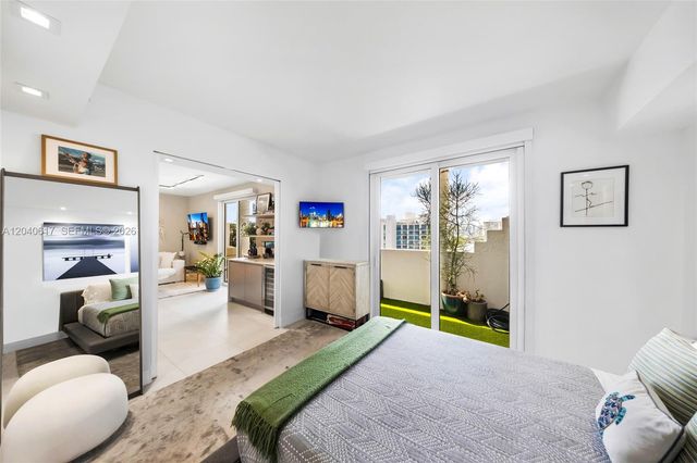 1621 Bay Road PH4, Miami Beach, FL 33139