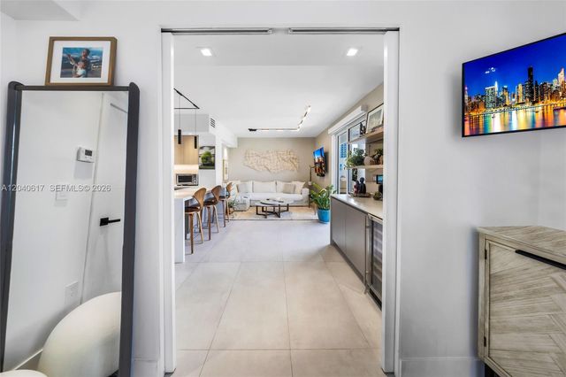 1621 Bay Road PH4, Miami Beach, FL 33139