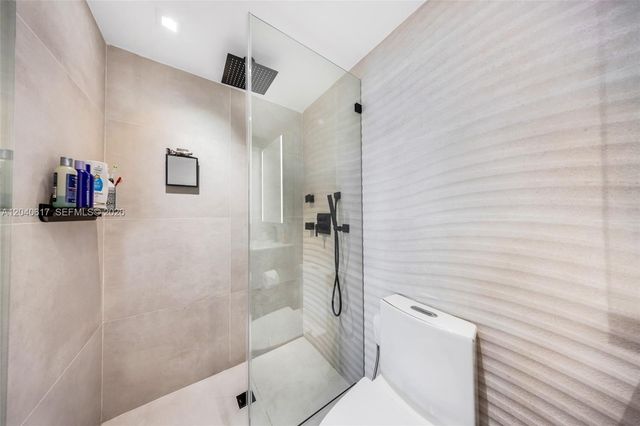 1621 Bay Road PH4, Miami Beach, FL 33139