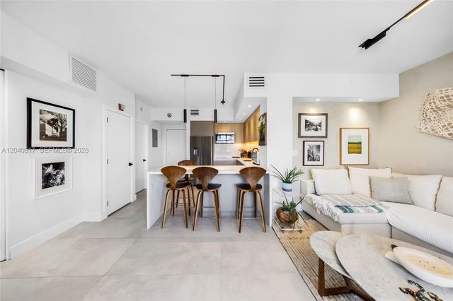 1621 Bay Road PH4, Miami Beach, FL 33139