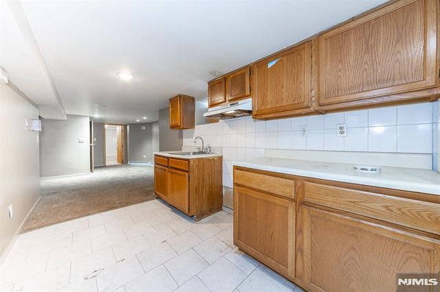 137 Uhland, East Rutherford, NJ 07073
