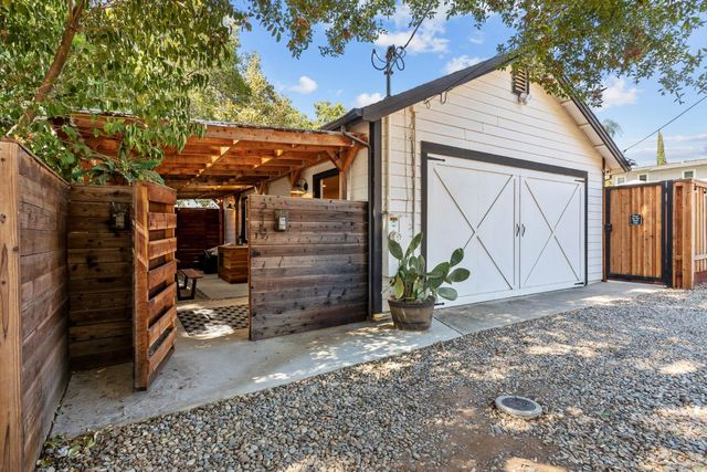 219 Persifer St, Folsom, CA 95630