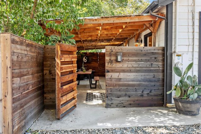 219 Persifer St, Folsom, CA 95630