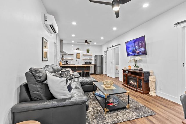 219 Persifer St, Folsom, CA 95630