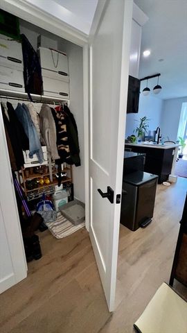 144 Old Colony Ave 502, Boston, MA 02127