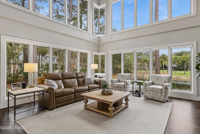 8 Long Brow Road, Hilton Head Island, SC 29928