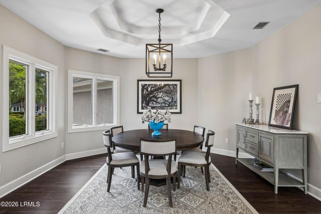 8 Long Brow Road, Hilton Head Island, SC 29928