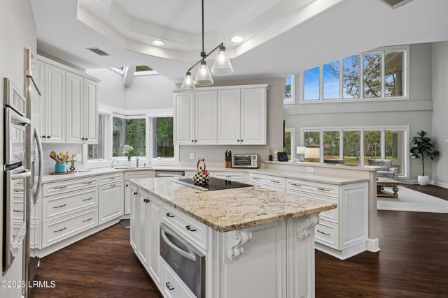 8 Long Brow Road, Hilton Head Island, SC 29928