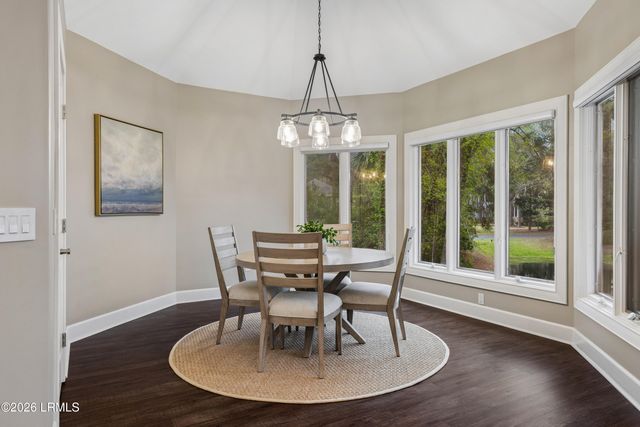 8 Long Brow Road, Hilton Head Island, SC 29928