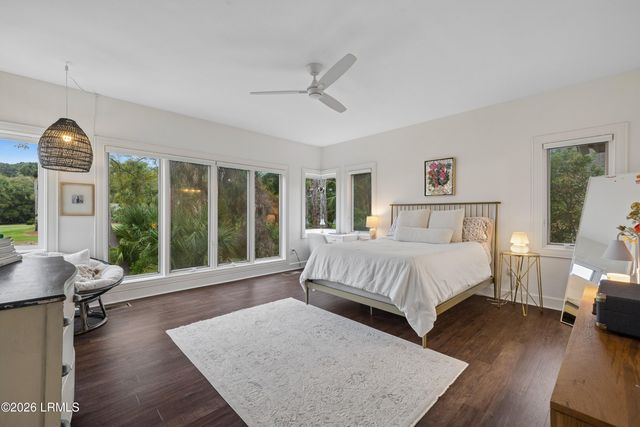 8 Long Brow Road, Hilton Head Island, SC 29928