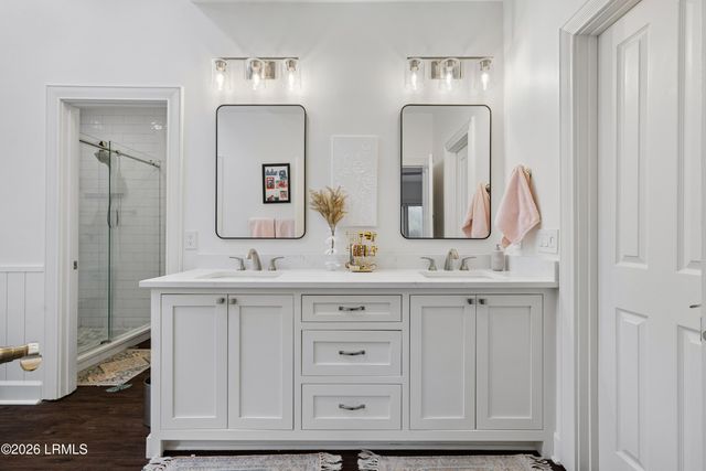 8 Long Brow Road, Hilton Head Island, SC 29928