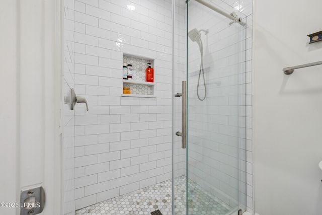 8 Long Brow Road, Hilton Head Island, SC 29928