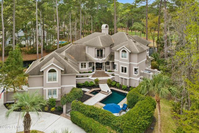 8 Long Brow Road, Hilton Head Island, SC 29928