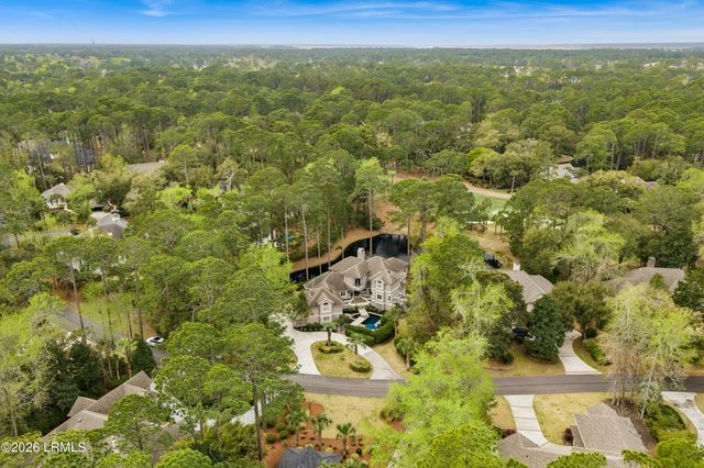 8 Long Brow Road, Hilton Head Island, SC 29928