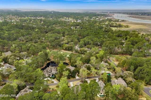 8 Long Brow Road, Hilton Head Island, SC 29928