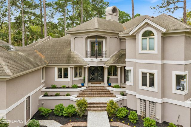 8 Long Brow Road, Hilton Head Island, SC 29928