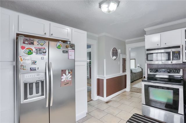 319 E Edgewood Ave, New Castle, PA 16105