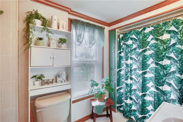 319 E Edgewood Ave, New Castle, PA 16105