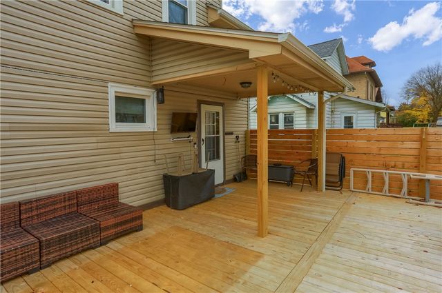 319 E Edgewood Ave, New Castle, PA 16105