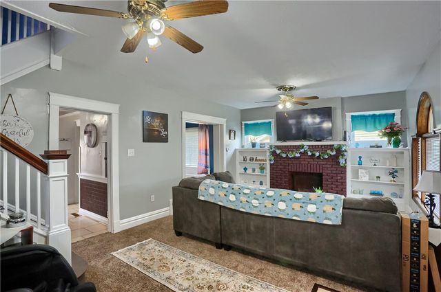 319 E Edgewood Ave, New Castle, PA 16105