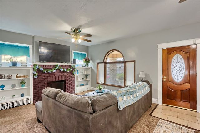 319 E Edgewood Ave, New Castle, PA 16105