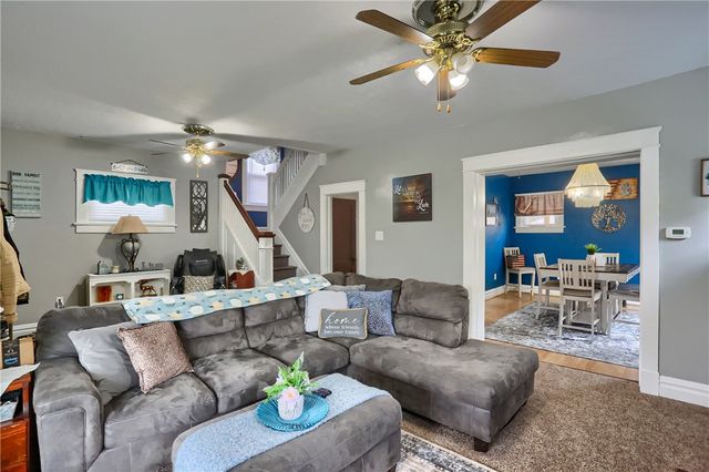 319 E Edgewood Ave, New Castle, PA 16105