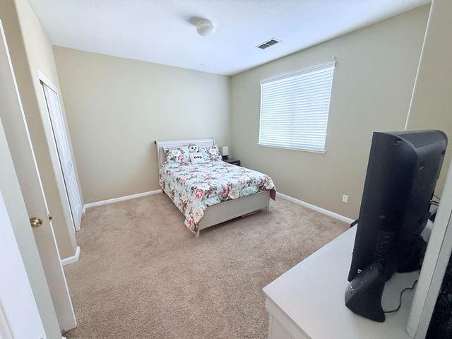 2094 New Hampshire Way, Sacramento, CA 95835