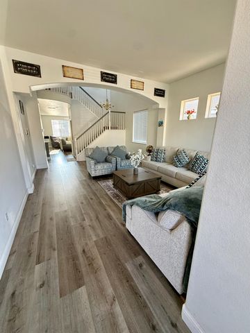 2094 New Hampshire Way, Sacramento, CA 95835