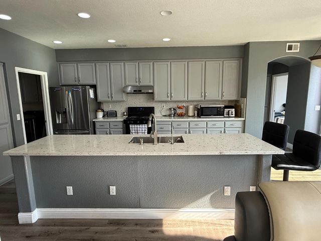 2094 New Hampshire Way, Sacramento, CA 95835