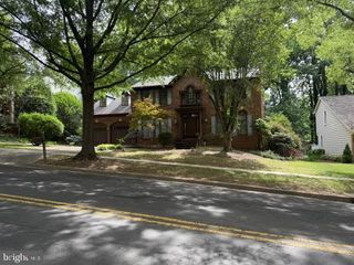 5621 SUGARBUSH LN, Rockville, MD 20852