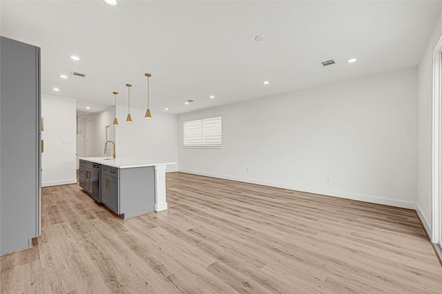 4606 Crown Grove Lane, Houston, TX 77018