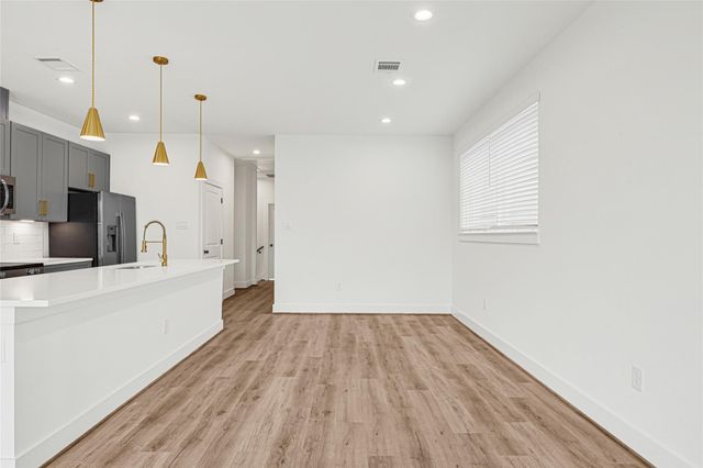 4606 Crown Grove Lane, Houston, TX 77018